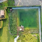 Nyaraló Biotop - Badeteich, Sauna, Kinoleinwand