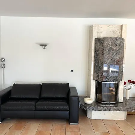 Biotop - Badeteich, Sauna, Kinoleinwand