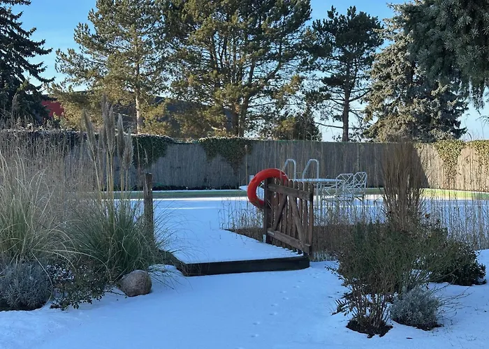 Biotop - Badeteich, Sauna, Kinoleinwand Vakantiehuis Koelleda