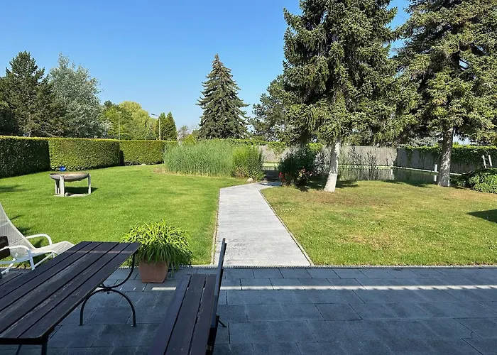 Biotop - Badeteich, Sauna, Kinoleinwand Vakantiehuis Koelleda